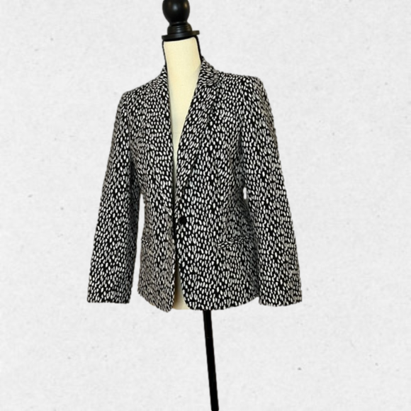 Banana Republic Jackets & Blazers - Banana Republic Blazer Size 6 Womens Lined Black And White Print